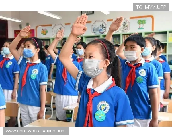 校医团队驻守引体向上赛，保障学生安全参赛