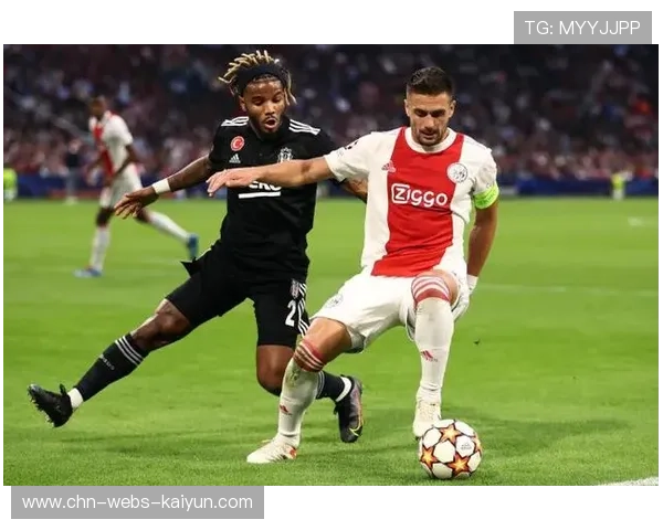 欧冠比赛用球内置芯片测试，实时传输数据辅助判罚