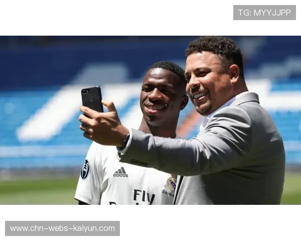 维尼修斯续约僵局：与阿隆索矛盾成障碍，新帅阿韦洛亚上任或成转机